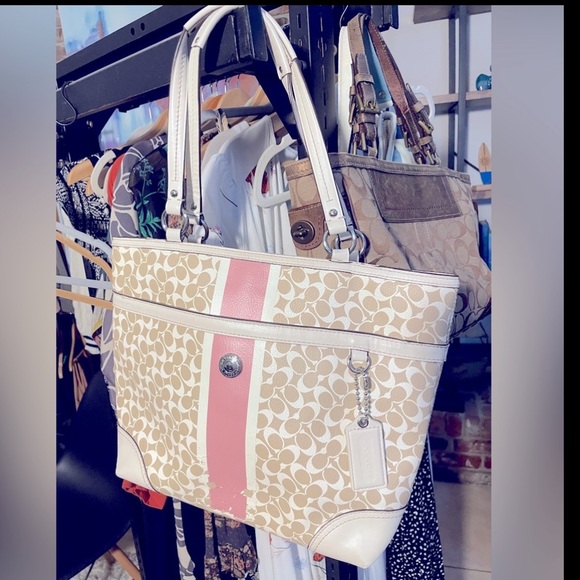 Coach Chelsea Signature Stripe Tote - Flaw - Picture 2 of 7